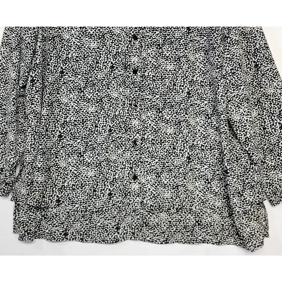Chicos Shirt Womens XL Black White Animal Print Button Front Long Sleeve Top Mod - Picture 6 of 15